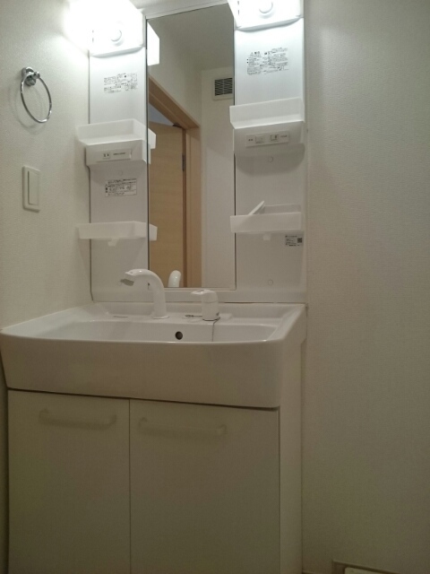 シャワー付き洗面台