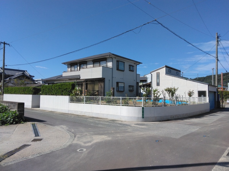 東南角地にて陽当たり良