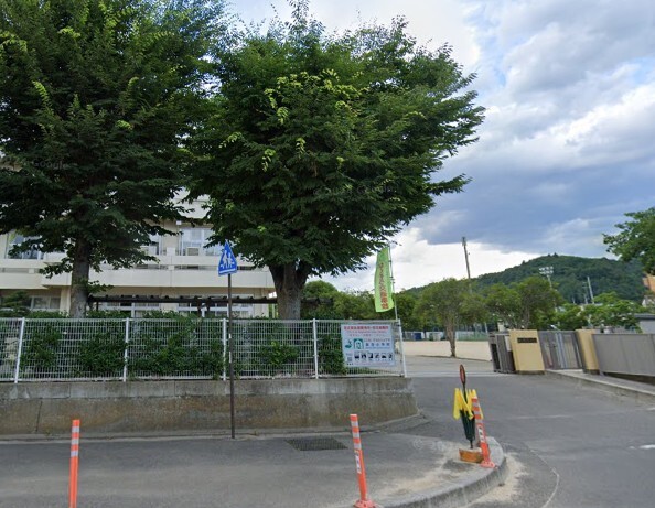 森合小学校近くの立地です。