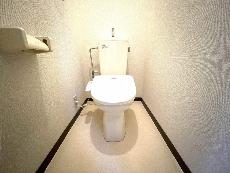 温水洗浄便座付トイレ