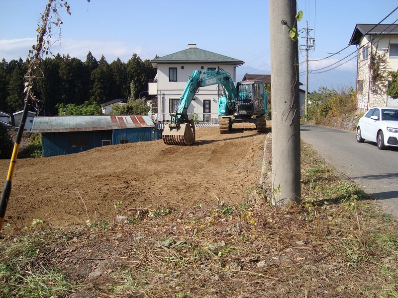 北東側よりの全景