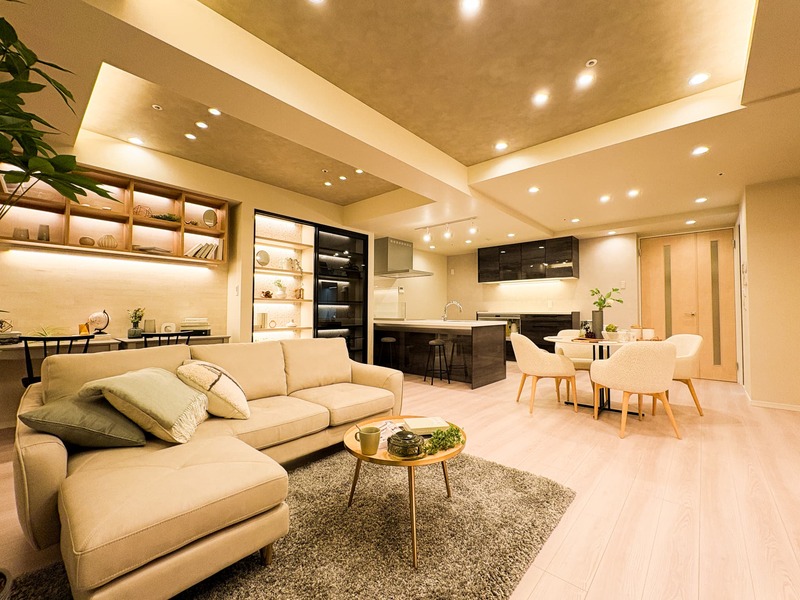 約23.3帖の広々LDK！間接照明が映える空間です♪