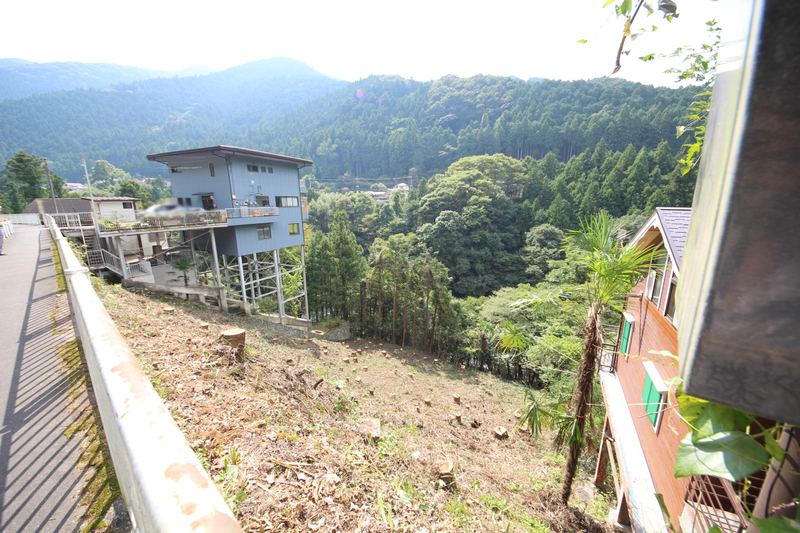 現地写真。自然に囲まれた環境です。