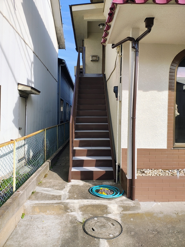 玄関入口階段１