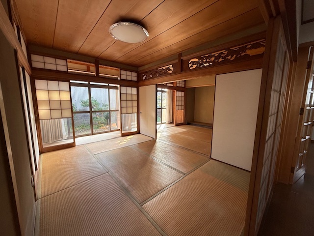 １階：和室６帖