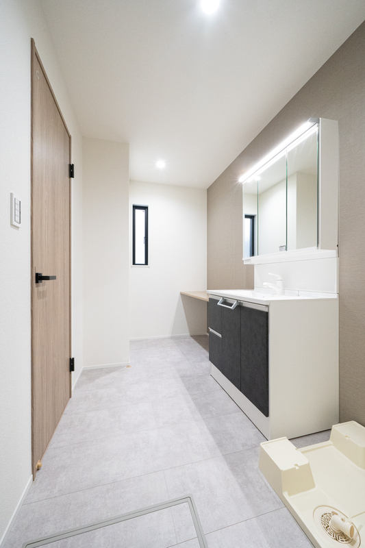 室内洗濯機置場・独立洗面台