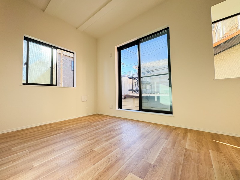 ※施工例です。猫ちゃんが日向ぼっこを楽しめます♪