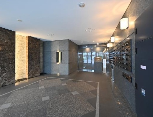 エントランス内