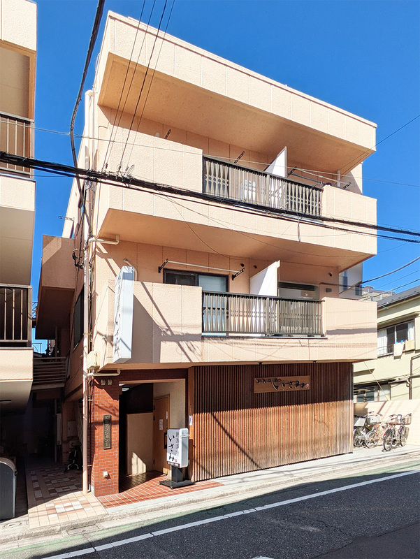 B棟の外観です。