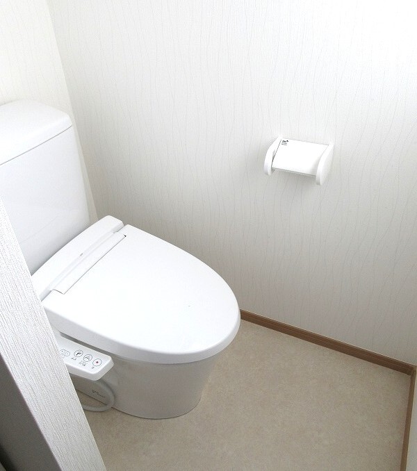 温水洗浄暖房便座付きトイレ