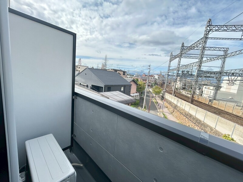 北側・南側の２面バルコニー！お洗濯物たっぷり干していただけます♪