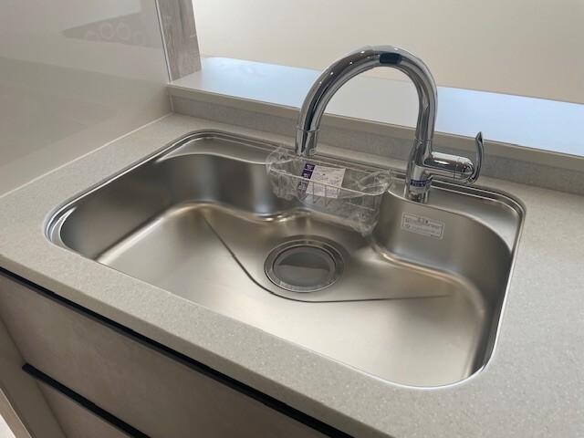 タッチレス水栓