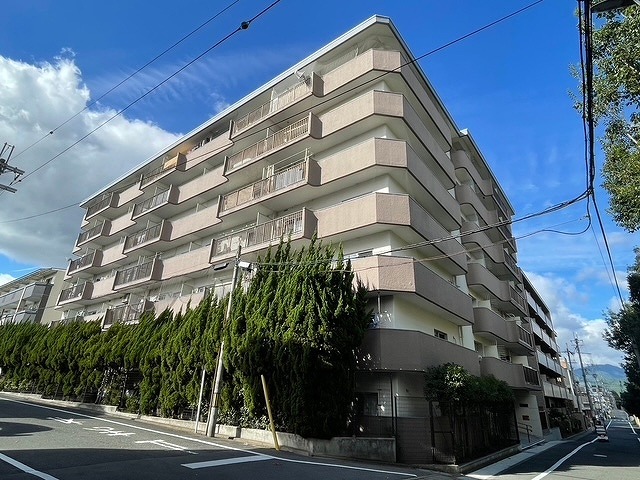 大宮交通公園が道向かい!子育て世帯にもピッタリな環境です♪