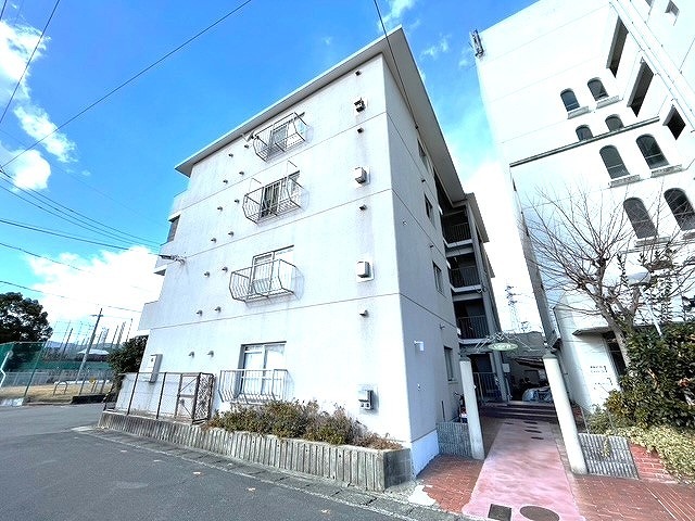 市バス「樋爪町」停より徒歩３分！