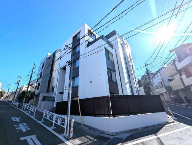 Reve Residence 初台 002