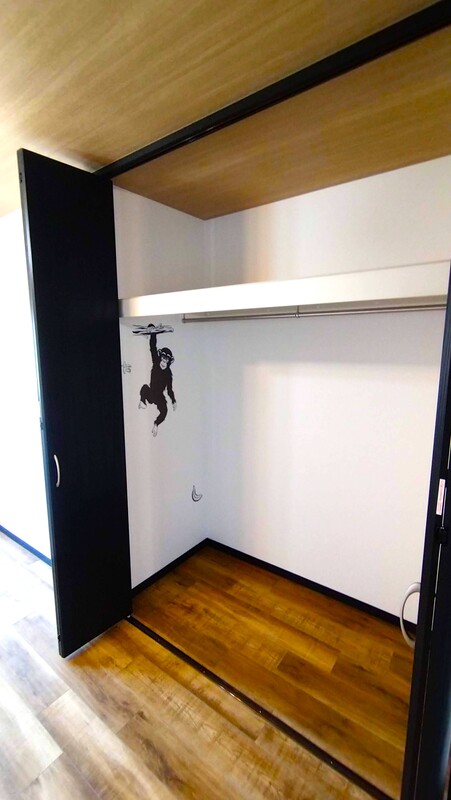 収納豊富でお猿さんも喜ぶわ～　(^^)/~~~