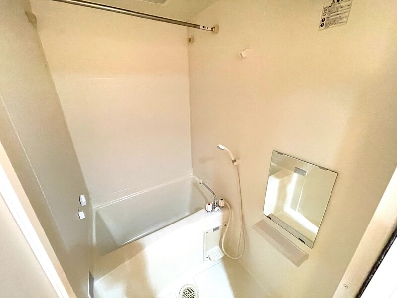 浴室（お風呂・トイレ・洗面すべて別の３点セパレートタイプです♪）