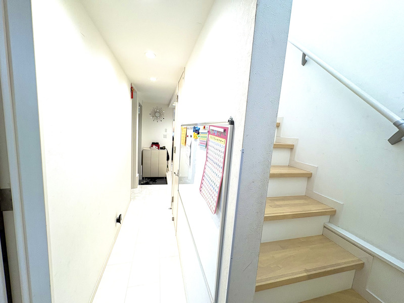 玄関廊下・階段