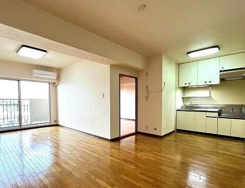 キッチンダイニングが広々♪