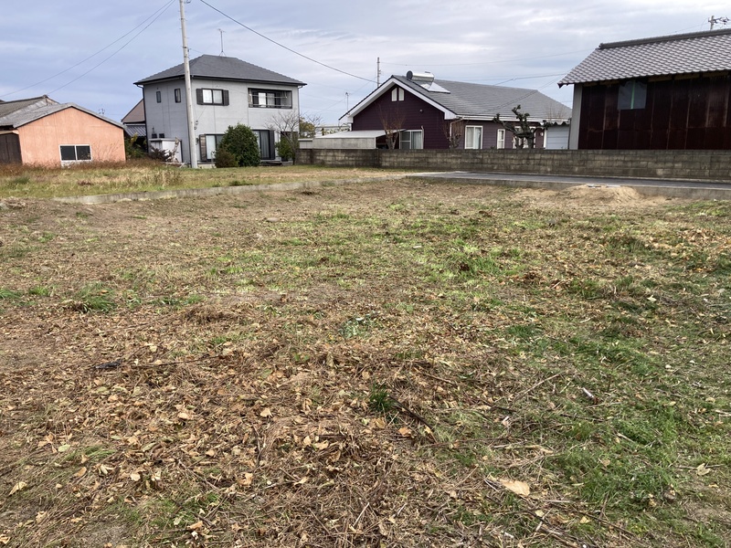 南西方向から現地