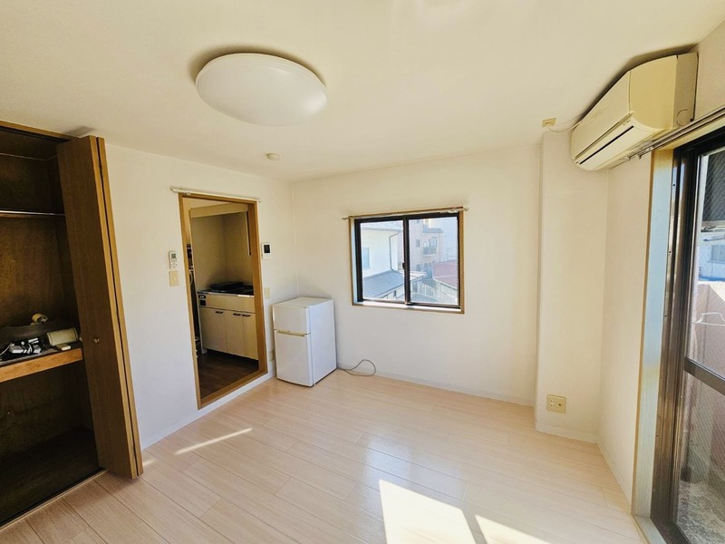 二面採光で部屋は明るいです