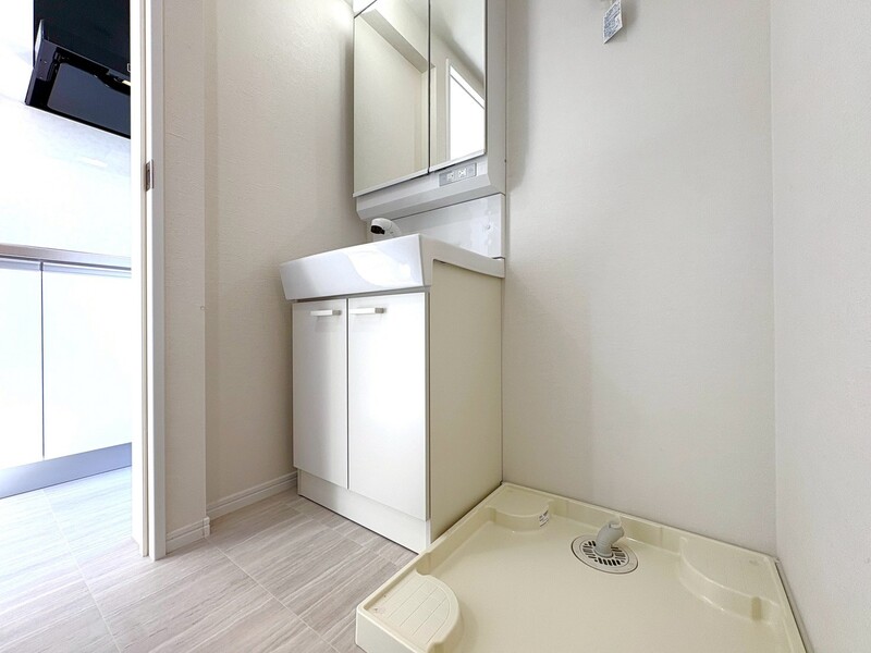 嬉しい独立洗面台◎清潔感のある造りです。