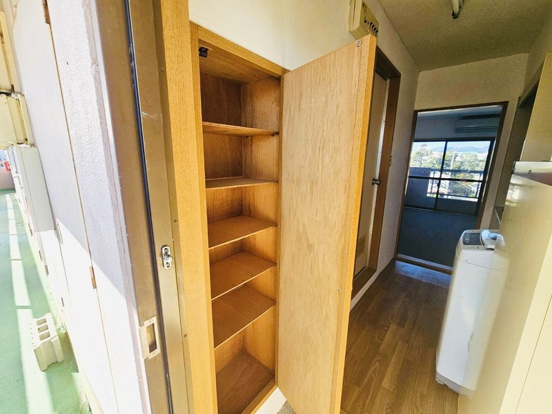 シューズボックスあり