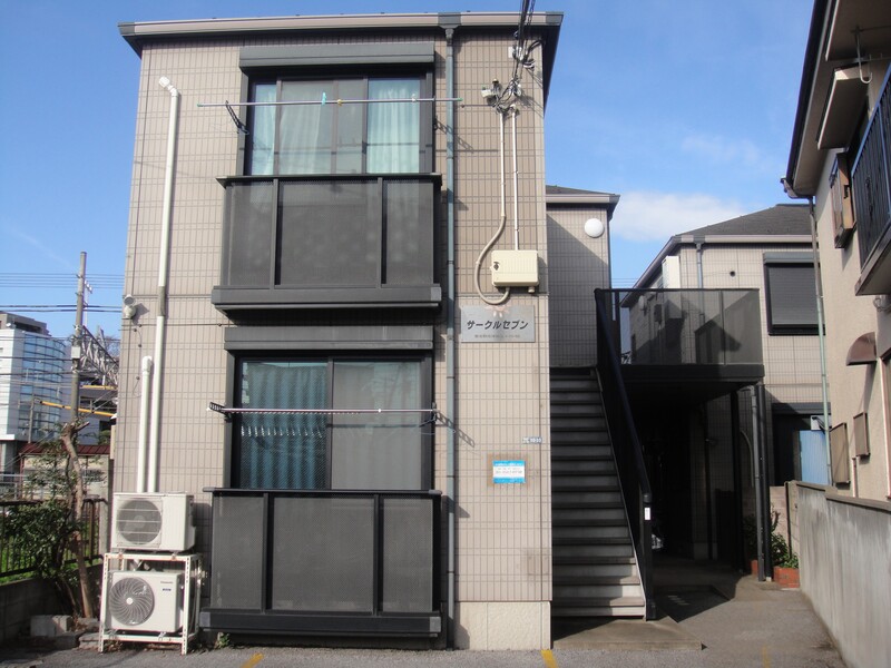 京成津田沼駅徒歩１分の１階の１ｋタイプです。