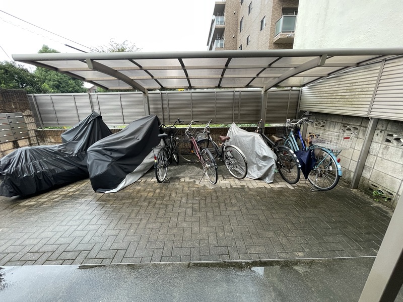 屋根付き駐輪場