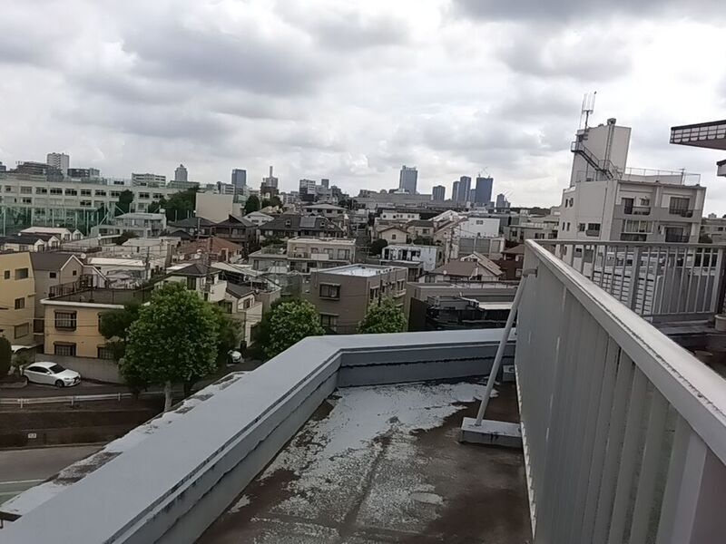 ルーフバルコニー