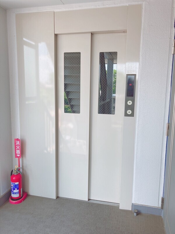 エレベーター付き