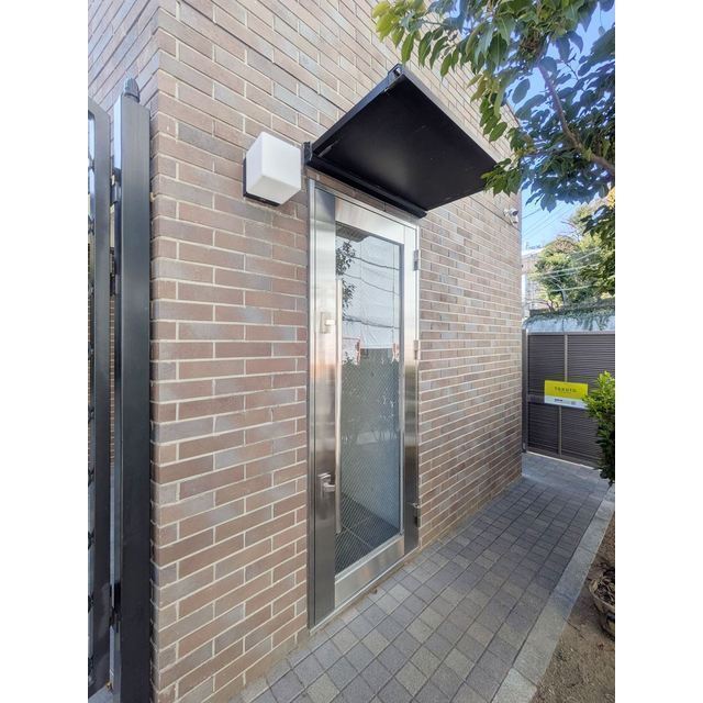 MSR EBISU Garden side エントランス