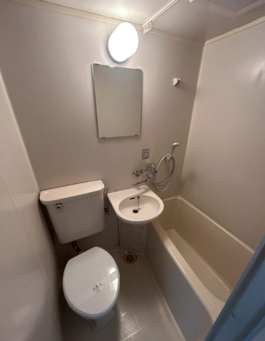 ※居住中のため、同建物内の別部屋の写真を掲載