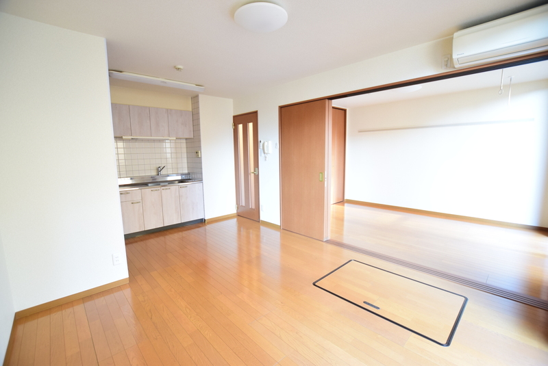 入居中につき参考写真