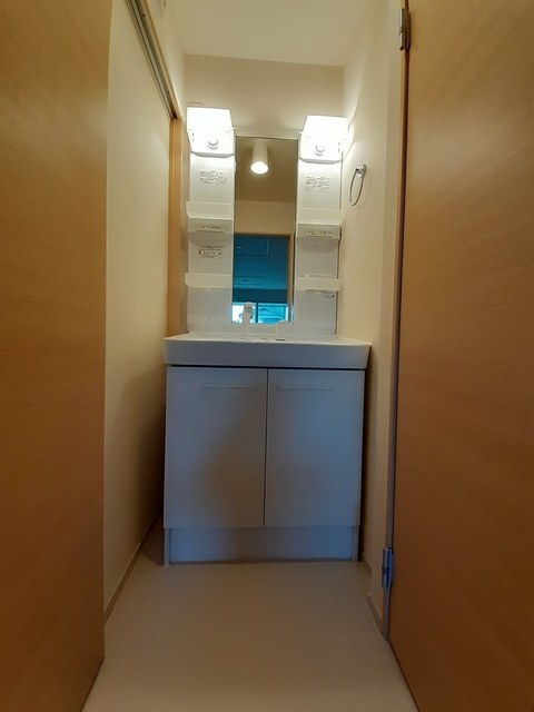 シャワー付き洗面台