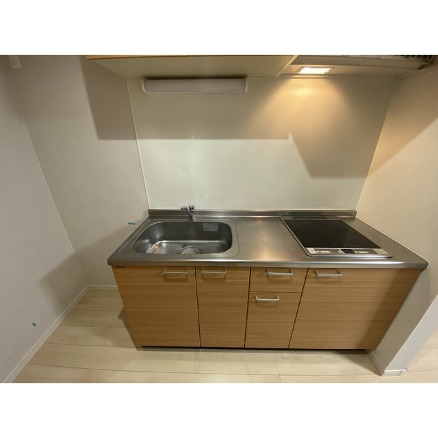 システムキッチン、IHクッキングヒーター付き