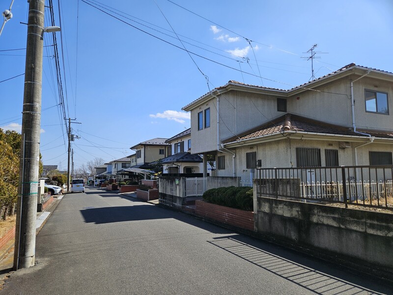 前面道路　北側より撮影