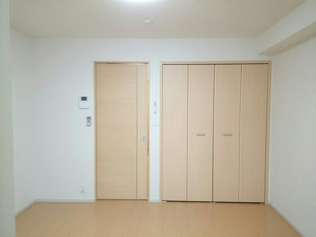 洋室7.5帖　サンルーム側より