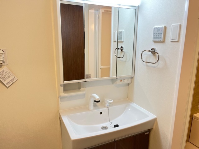 シャワー付き洗面台