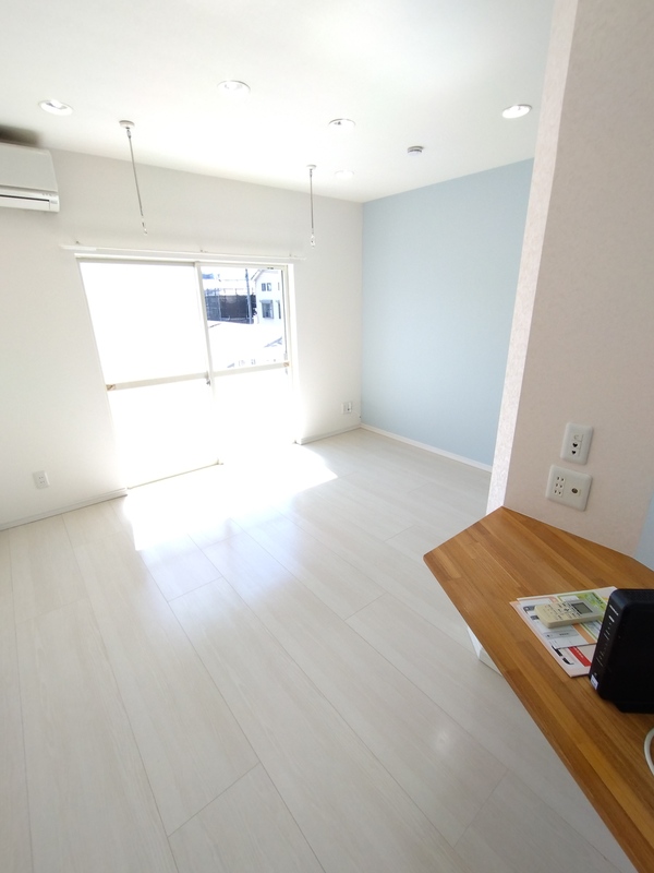 リビングダイニング