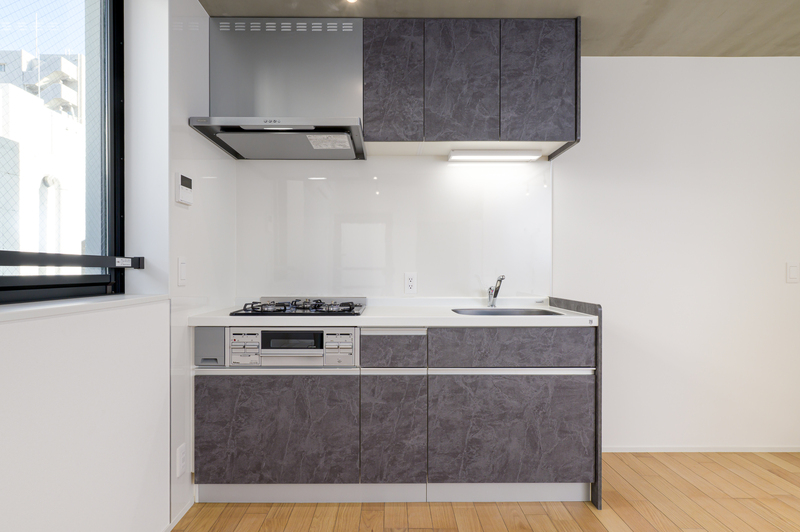 こだわりのシステムキッチン！3口コンロでお料理がはかどります