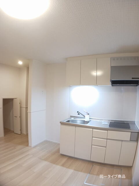 システムキッチン、IHクッキングヒーター付き※建築中の為、イメージです。