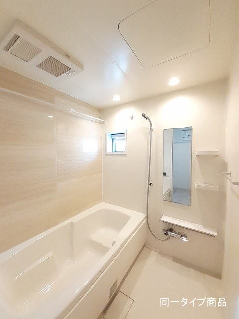 追い焚き機能、浴室乾燥機付き※建築中の為、イメージです。