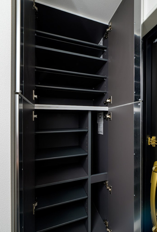 靴も生活用品も沢山収納できます