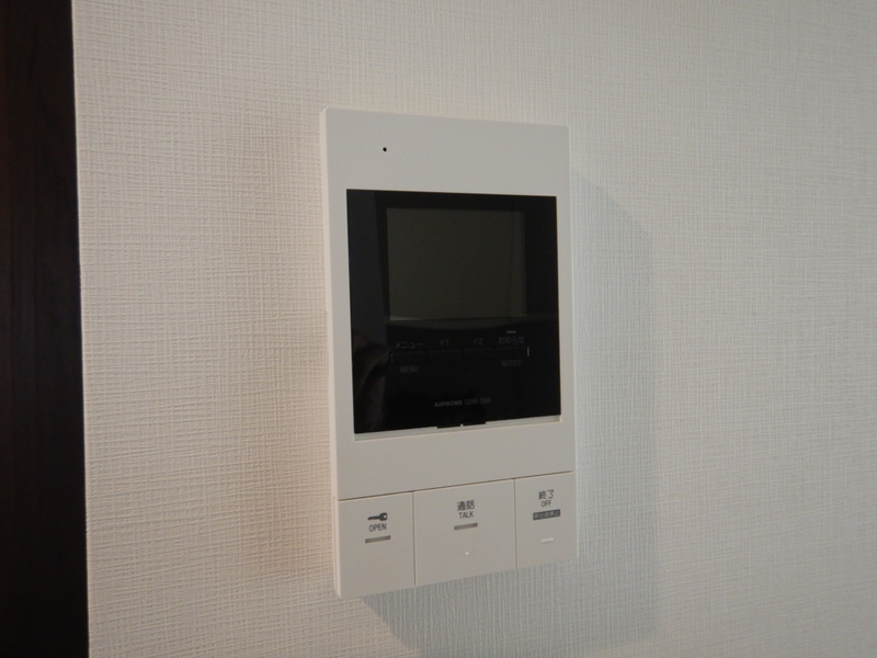 モニター付きインターホン完備