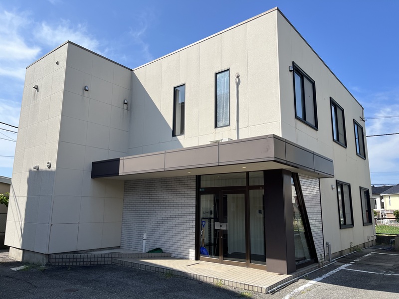 buildingImage