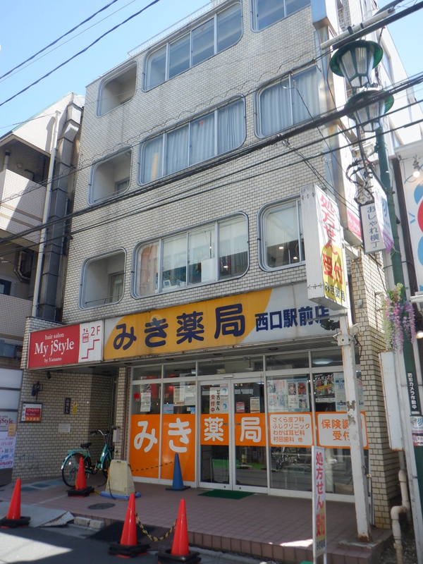 buildingImage