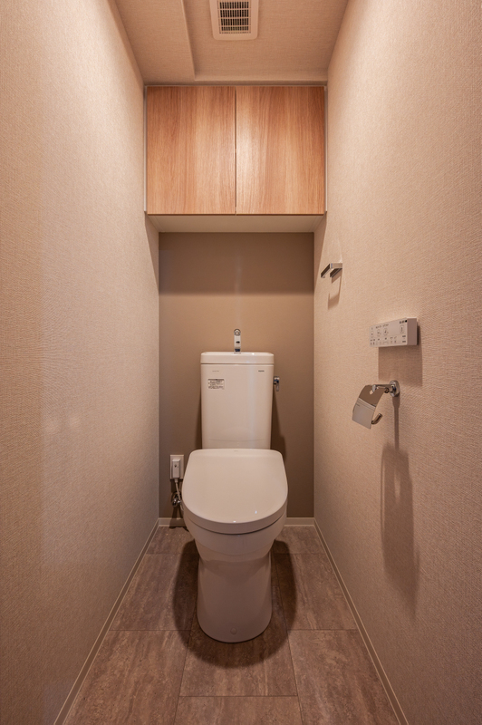 グランエール西日暮里NORTH1104号室 奇数階はフローリング建具の色が写真と異なります