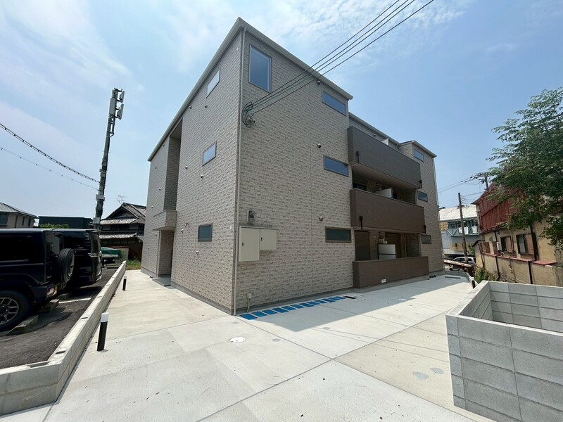 buildingImage