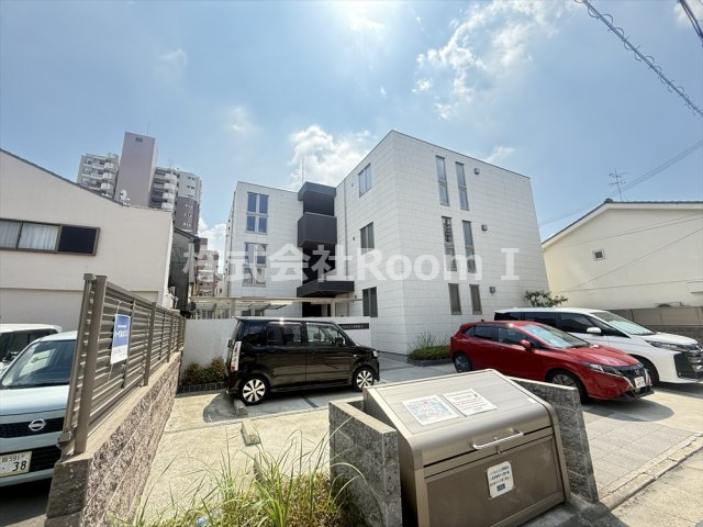 buildingImage